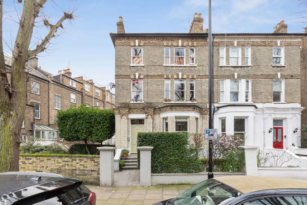 Oppidans Road, Primrose Hill, London, NW3 - Image 2 Oppidans Road, Primrose Hill, London, NW3 - Image 2