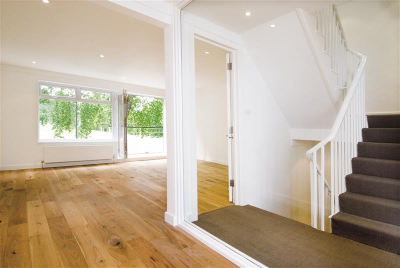 Meadowbank, Primrose Hill, London, NW3 - Image 2 Meadowbank, Primrose Hill, London, NW3 - Image 2